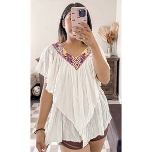 Jen's Pirate Booty Women's Cream Embroidered Boho Tapestry Gauze Top Size OS‎